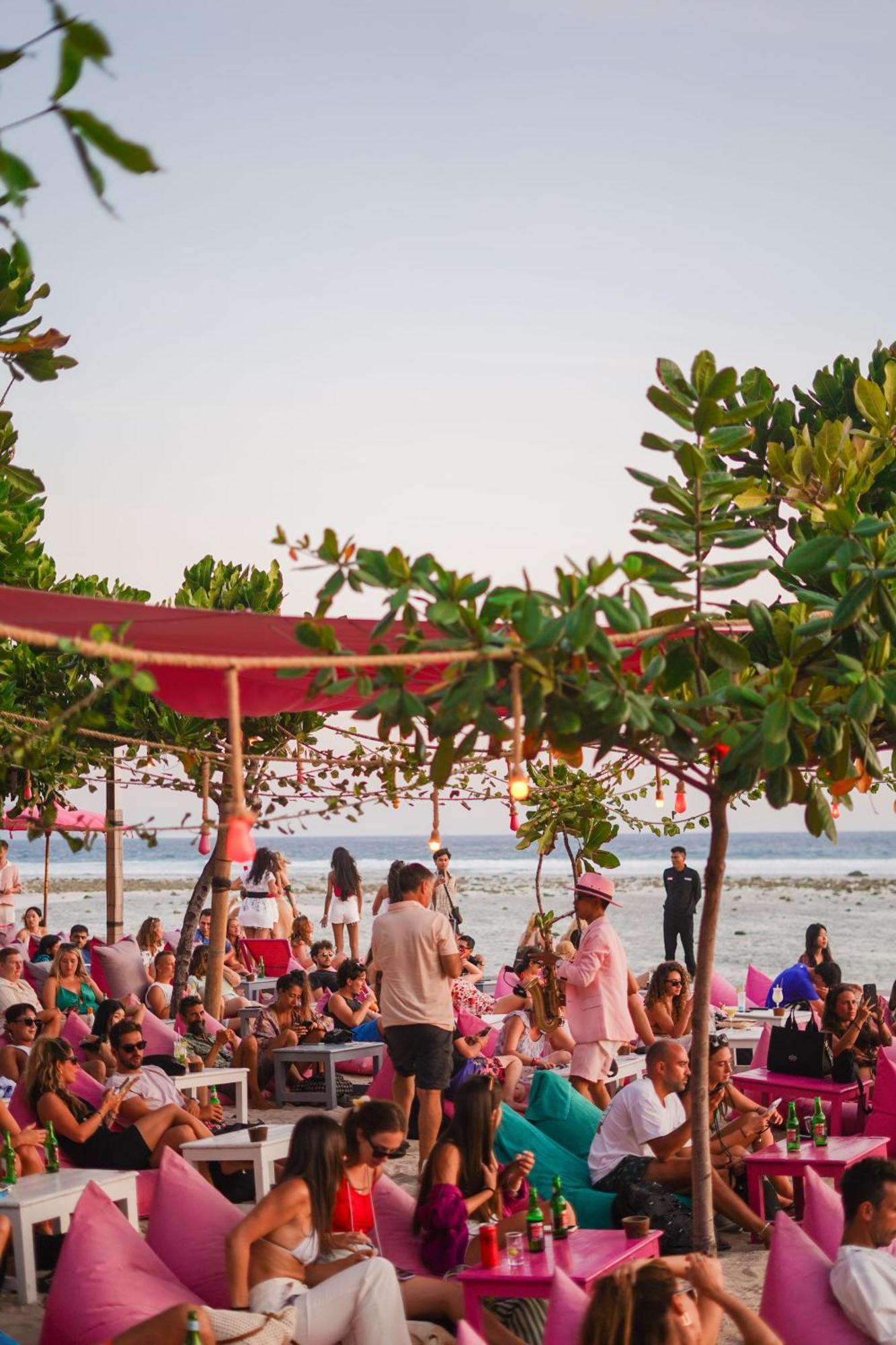 Hotel Pinkcoco - Constant Surprises - For Cool Adults Only