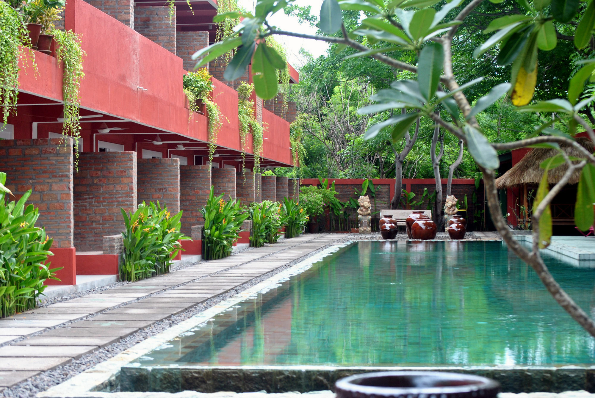 Pinkcoco - Constant Surprises - For Cool Adults Only 3* Gili Trawangan